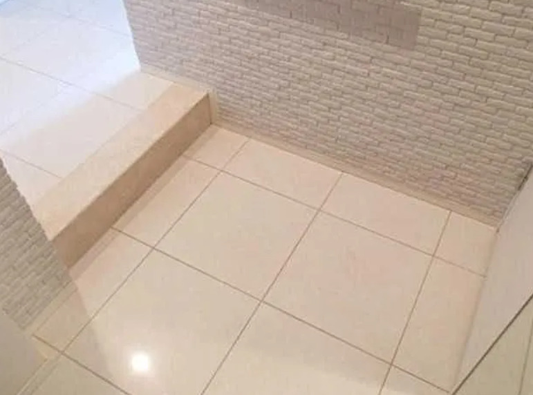 玄関　※別部屋の参考写真です。