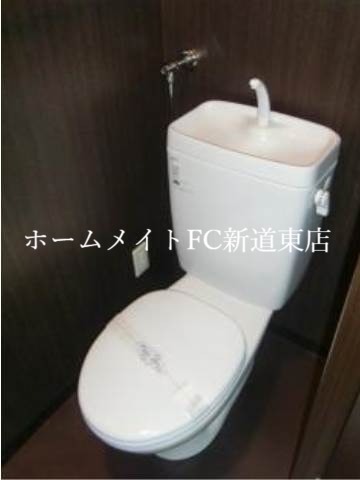 トイレ　トイレ