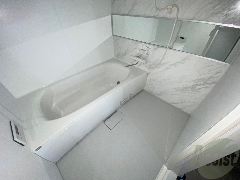 バス・シャワールーム　お風呂になります。一日の疲れを癒してくださいね。