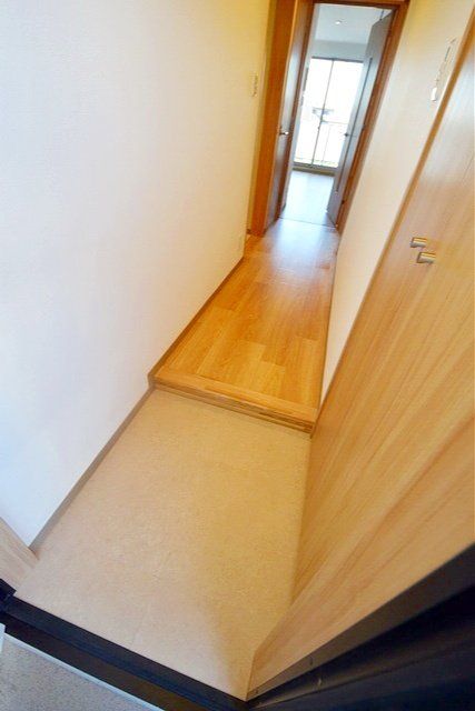 玄関　★タウンハウジングまでお気軽にお問い合わせください★