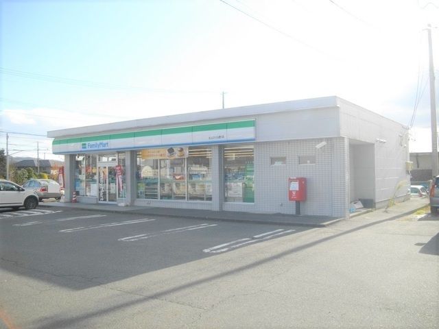 コンビニ　ファミリーマートさくら通り店（コンビニ）まで400m