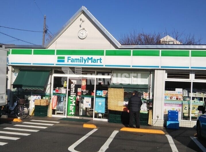 コンビニ　ファミリーマート深沢二丁目店（コンビニ）まで1043m