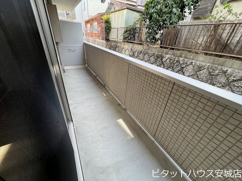 バルコニー　同物件別部屋