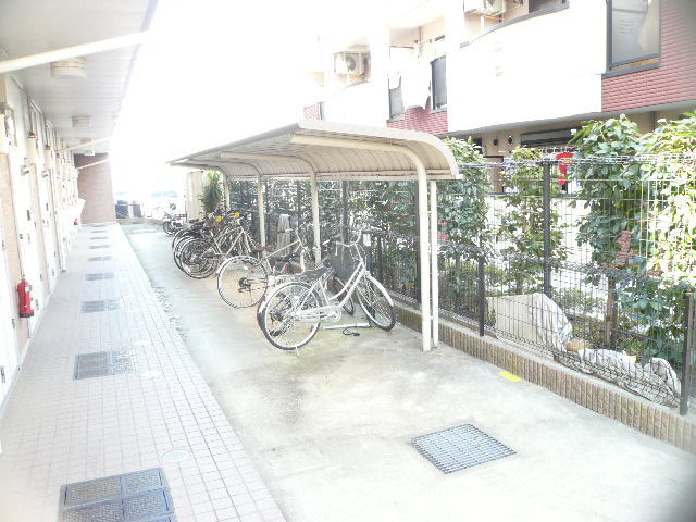 その他共有部分　★屋根付き駐輪場★バイク不可