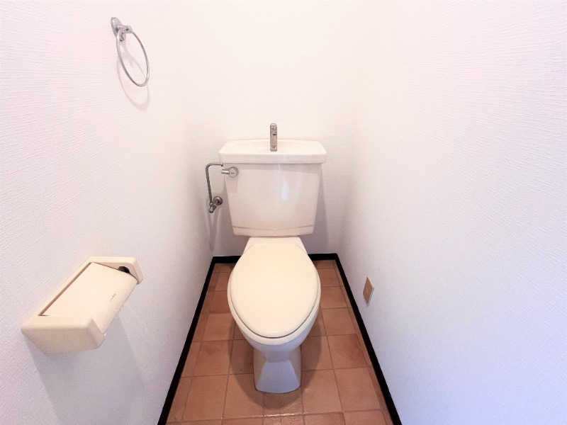 トイレ　別号室イメージ