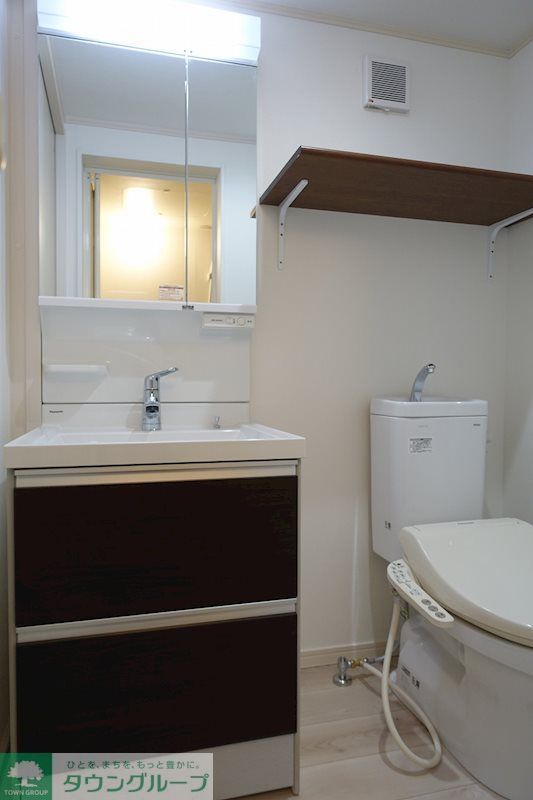 洗面設備　シャンプードレッサーが標準装備！朝の身支度が快適に♪