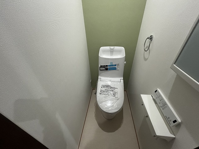 トイレ　温水洗浄便座付　WC