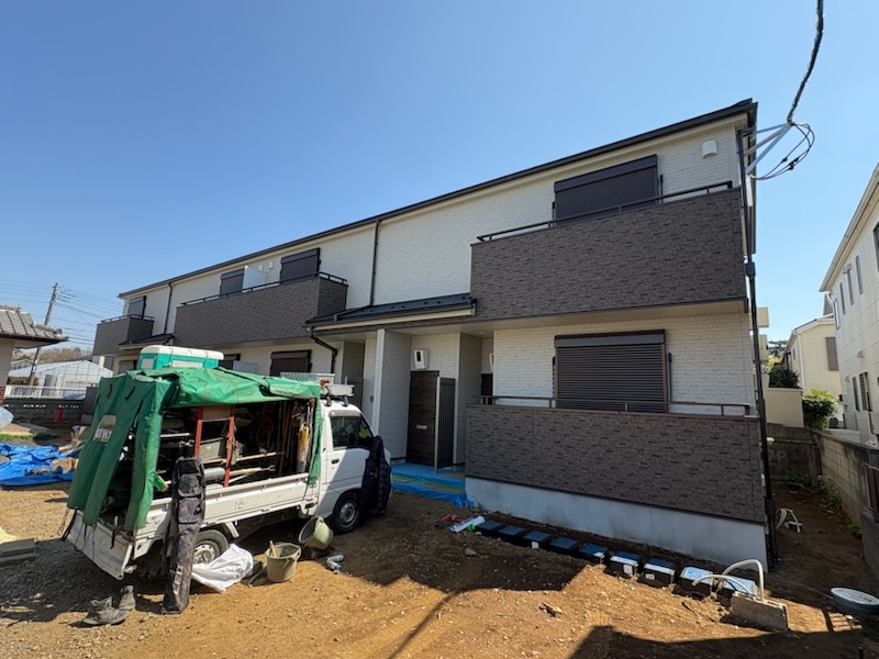 建物外観　新築アパート募集開始　すぐ内覧出来ます。