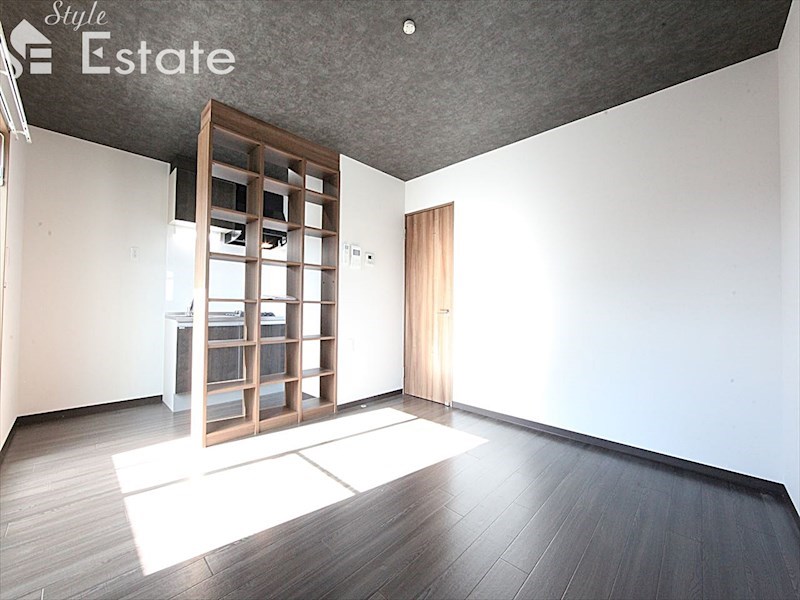 居室・リビング　内装