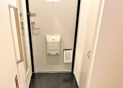 玄関　現状優先