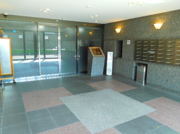 エントランス　エントランス