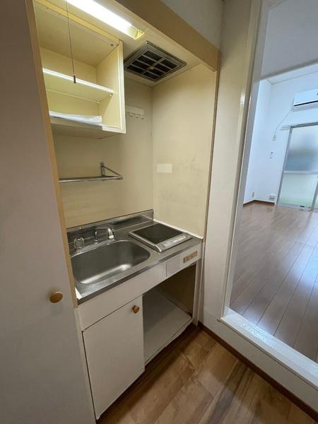 キッチン　※写真は別部屋、イメージ写真です。