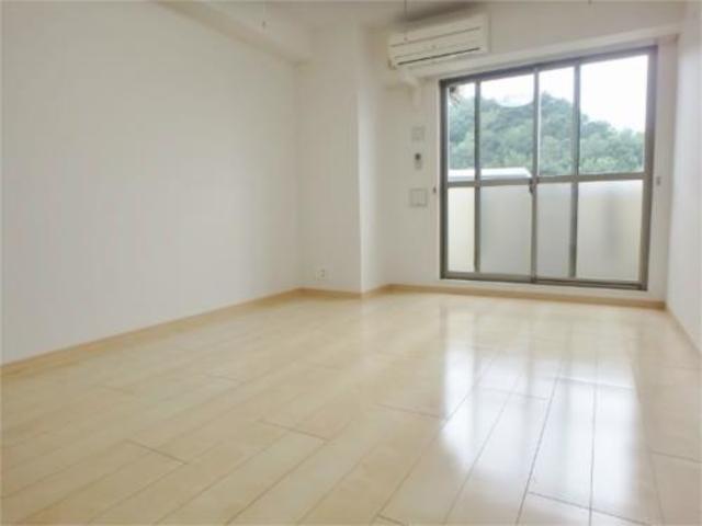 居室・リビング　日当たり良好です