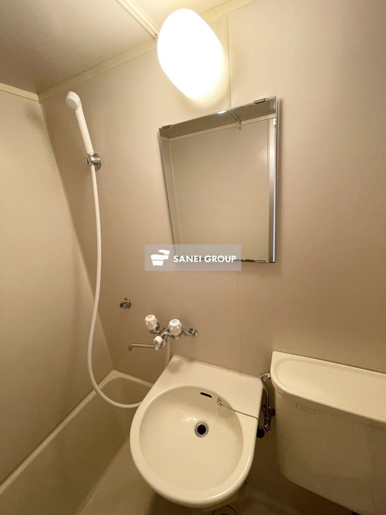 洗面設備　同仕様