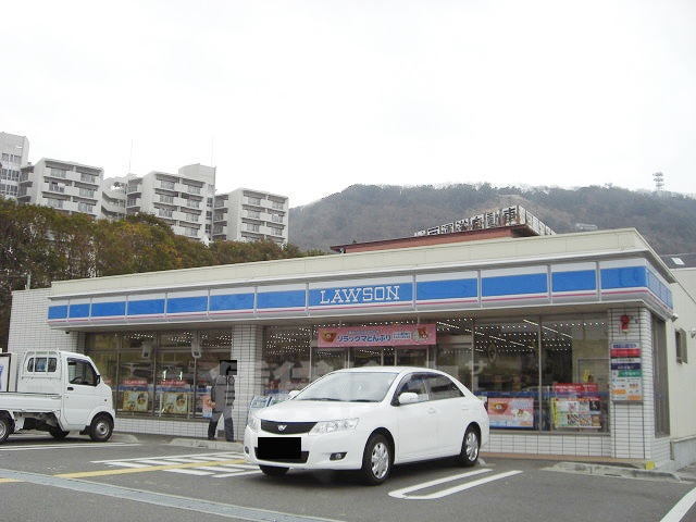 コンビニ　ローソン　垂水朝谷町店（コンビニ）まで538m