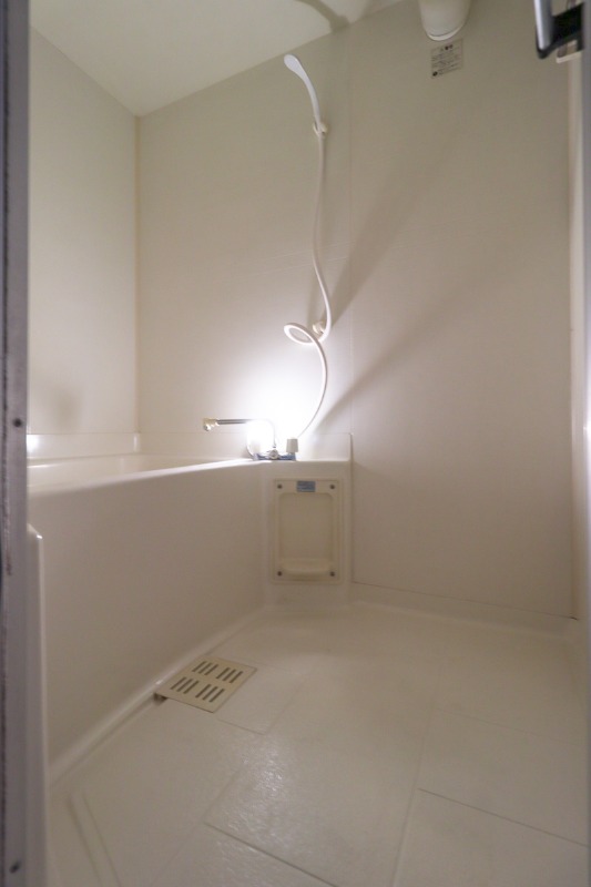 バス・シャワールーム　図面と現状に相違がある場合には現状を優先