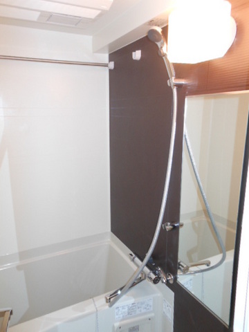 バス・シャワールーム　浴室乾燥機付バス