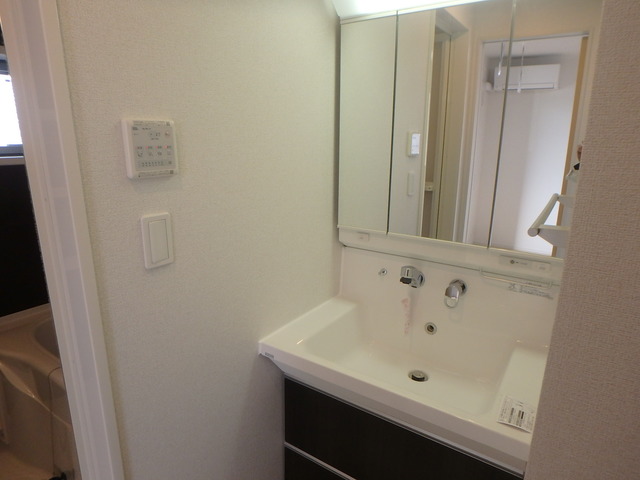 洗面設備　シャンプードレッサー