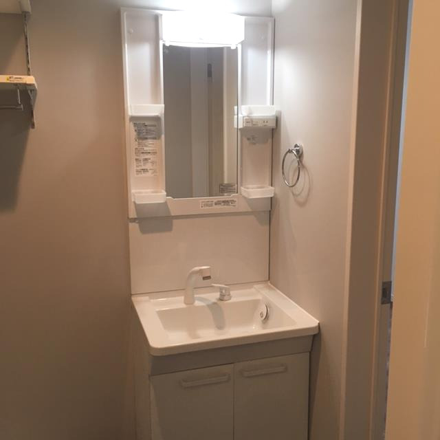 洗面設備　101号室の写真になります