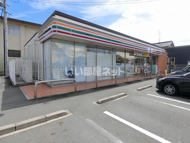 コンビニ　セブンイレブン津市幸町店（コンビニ）まで1343m