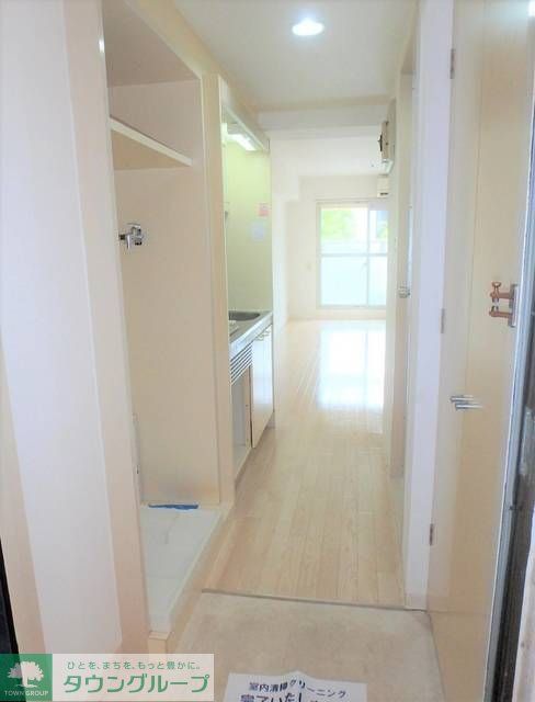 玄関　タウンハウジング調布店まで♪