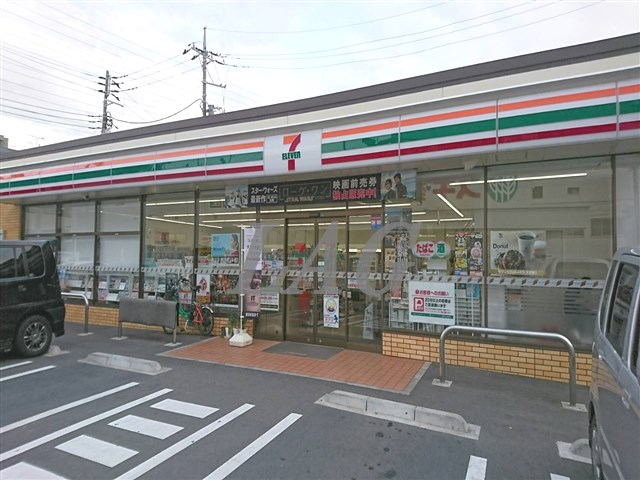 コンビニ　セブンイレブン 船橋前原西店（コンビニ）まで696m