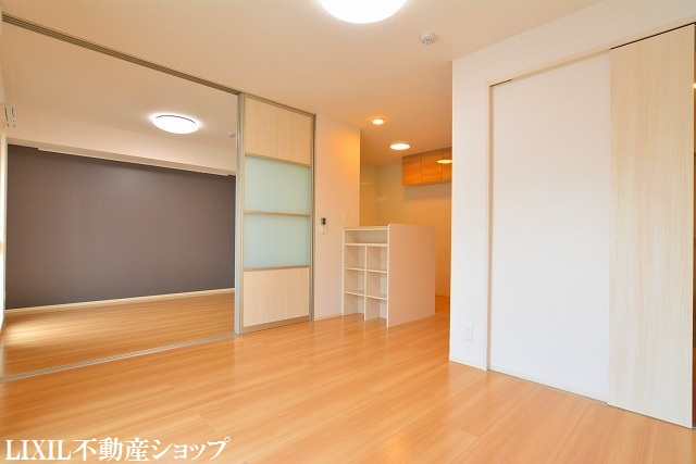 居室・リビング　１０．７帖のＬＤＫです。