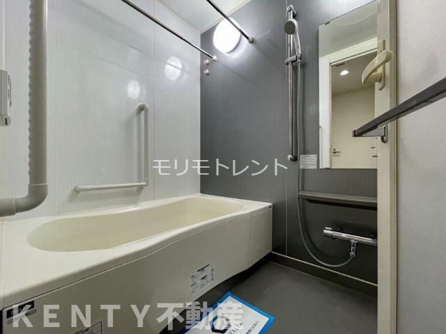 バス・シャワールーム　ゆったり過ごせるお風呂です