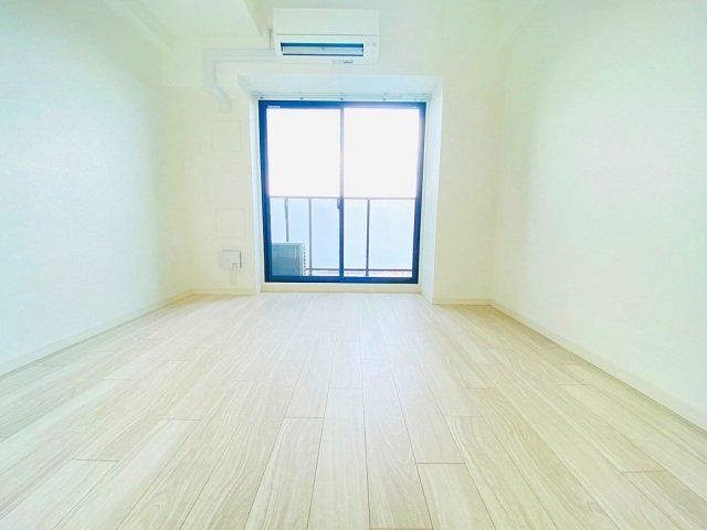 居室・リビング　洋室7.0帖と広めです。