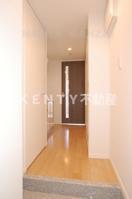 玄関　シンプルで使いやすい玄関です