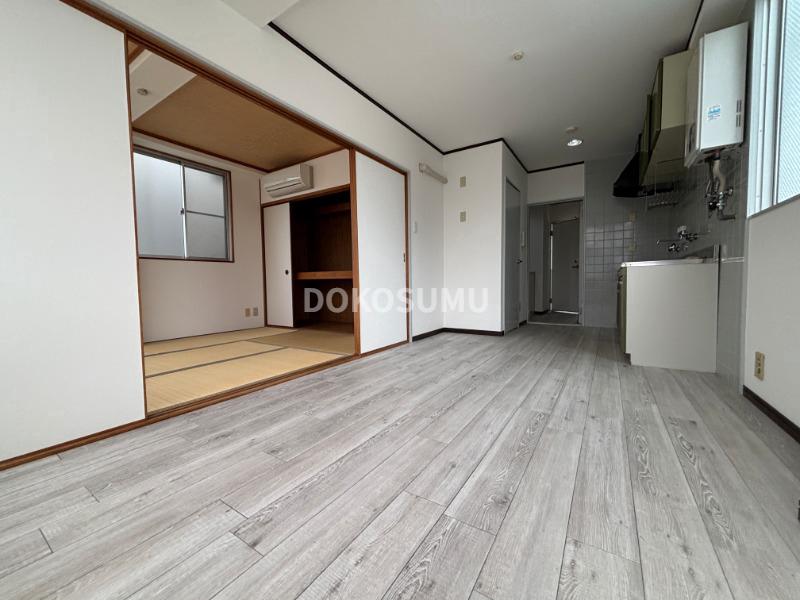 居室・リビング　無駄のない美しさと、暮らしやすさを追求したこだわりの住空間。