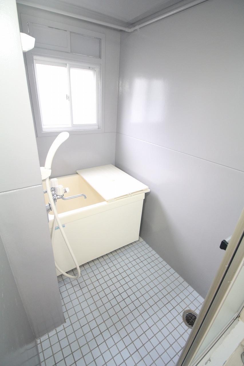 バス・シャワールーム　※写真他部屋参照