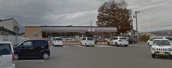 コンビニ　セブンイレブン 甲斐富竹新田店（コンビニ）まで649m