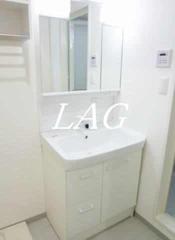 洗面設備　洗面台です。