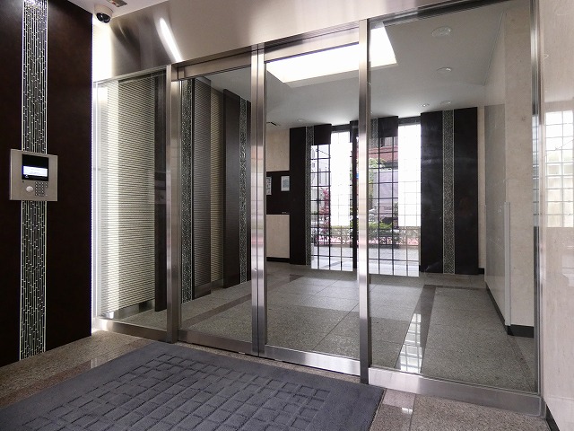 エントランス　エントランス