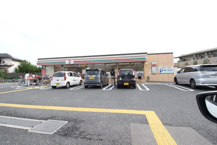 コンビニ　セブンイレブン　柏田店（コンビニ）まで160m