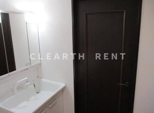 洗面設備　3面鏡付化粧台