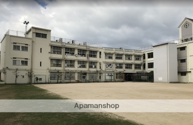 小学校　海老江東小学校（小学校）まで338m