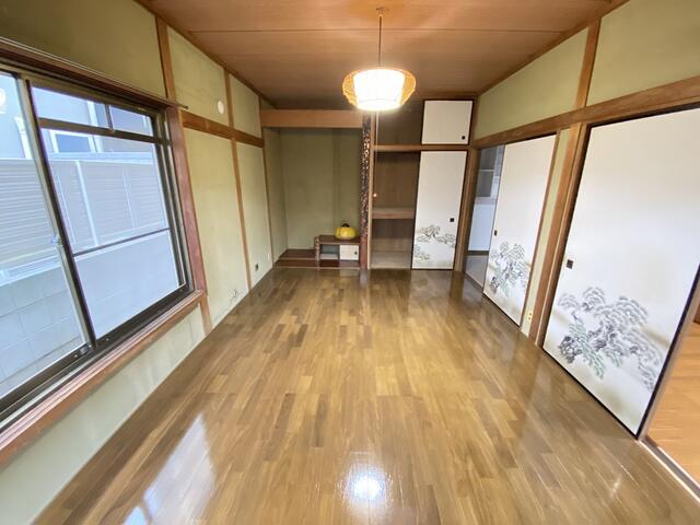 その他部屋・スペース　１階洋室　リビングと続き間で広々とお使い頂けます