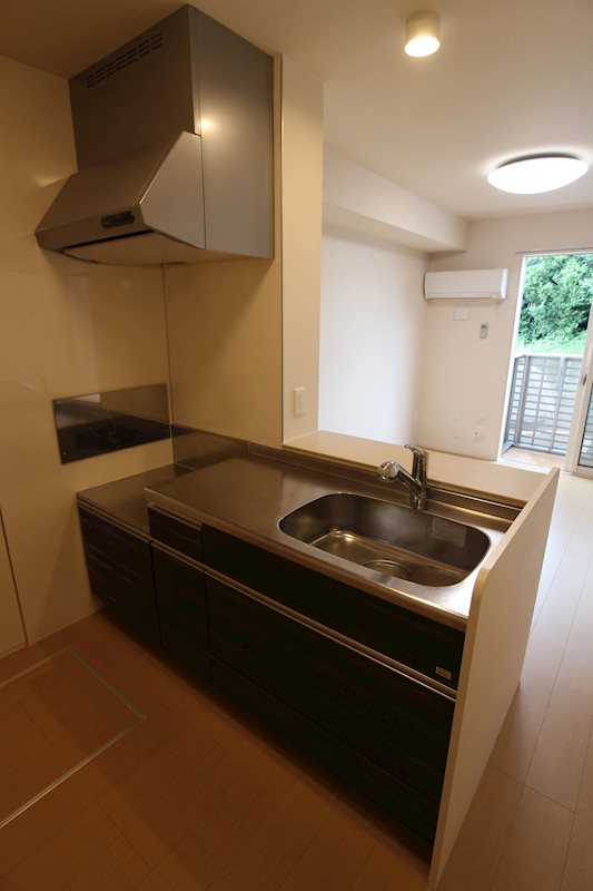 キッチン　※別号室の写真です。