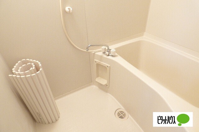 バス・シャワールーム　他のお部屋のお写真です