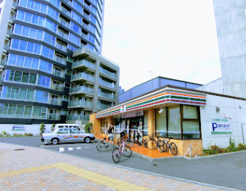 コンビニ　セブンイレブン 渋谷本町3丁目店（コンビニ）まで619m