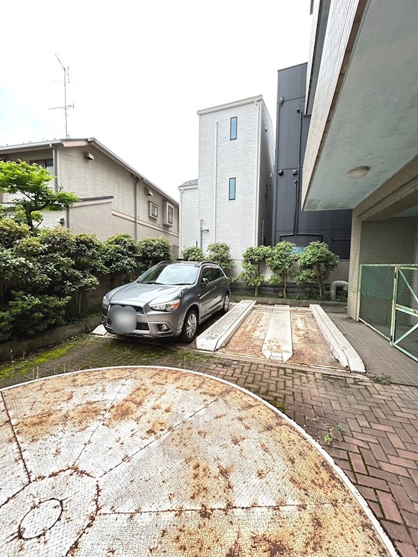 駐車場　カースペースがあります