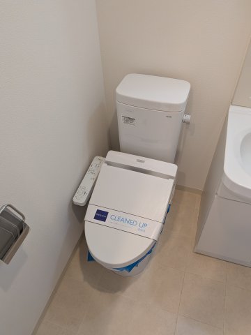 トイレ　キレイな個室空間です
