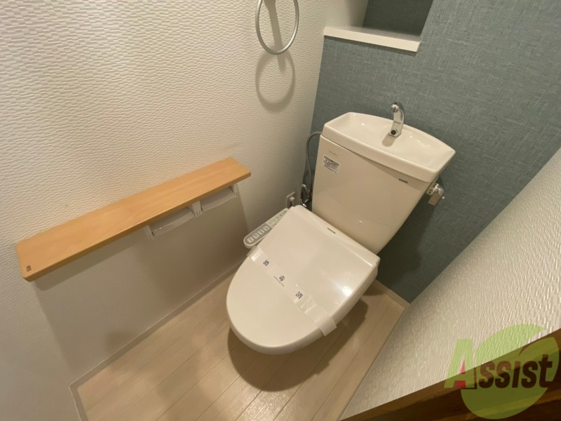 トイレ　トイレです。ウォシュレット付を探している方、おすすめです。