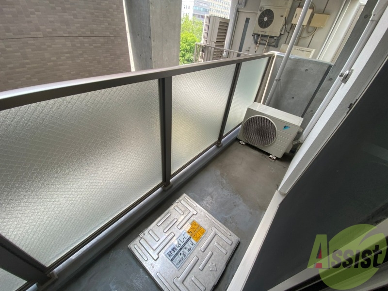 バルコニー　バルコニーです。洗濯物を干したり一息ついたりできますね！