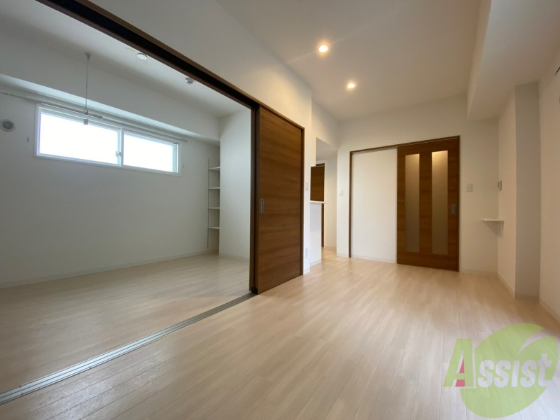 居室・リビング　広くてキレイなお部屋が広がっていて、充実した生活が送れそう。