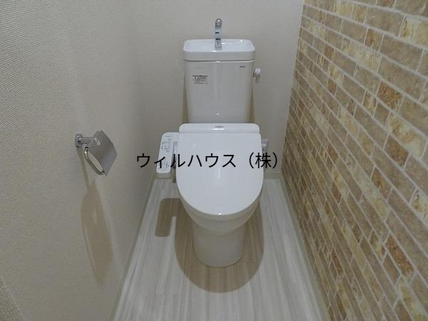 トイレ　ウォシュレット付きです！
