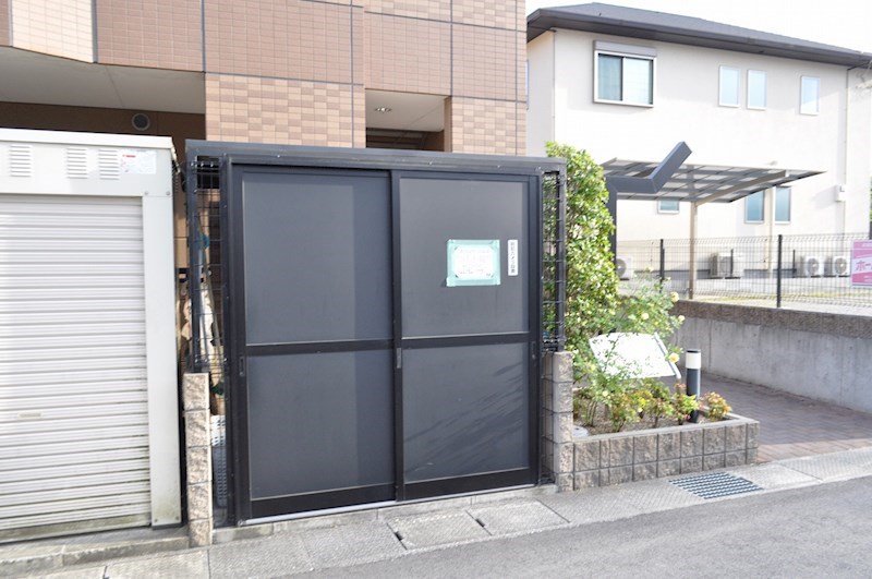 その他　敷地内ゴミ捨て場