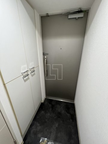 玄関　プライムアーバン松屋町　玄関スペース